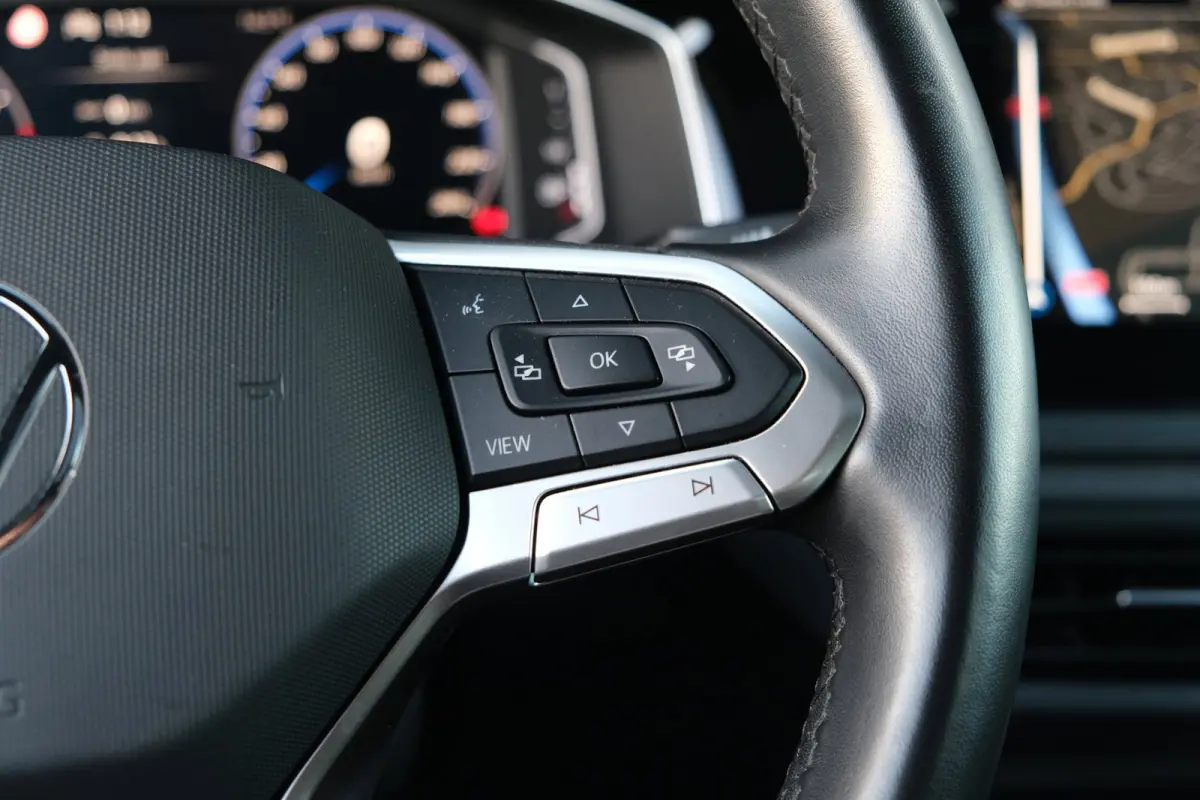 1.0 TSI 2x R-Line 110PK DSG Pano IQ Matrix Cam Navi ACC Virtual
