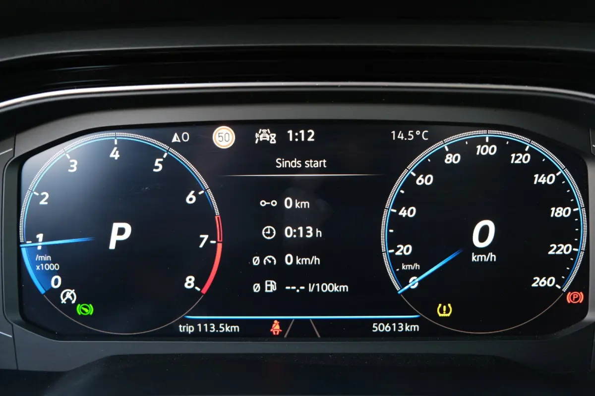 1.0 TSI 2x R-Line 110PK DSG Pano IQ Matrix Cam Navi ACC Virtual