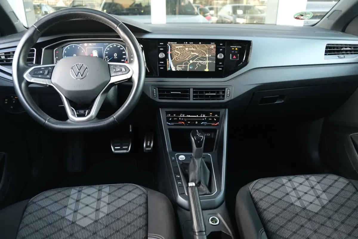 1.0 TSI 2x R-Line 110PK DSG Pano IQ Matrix Cam Navi ACC Virtual