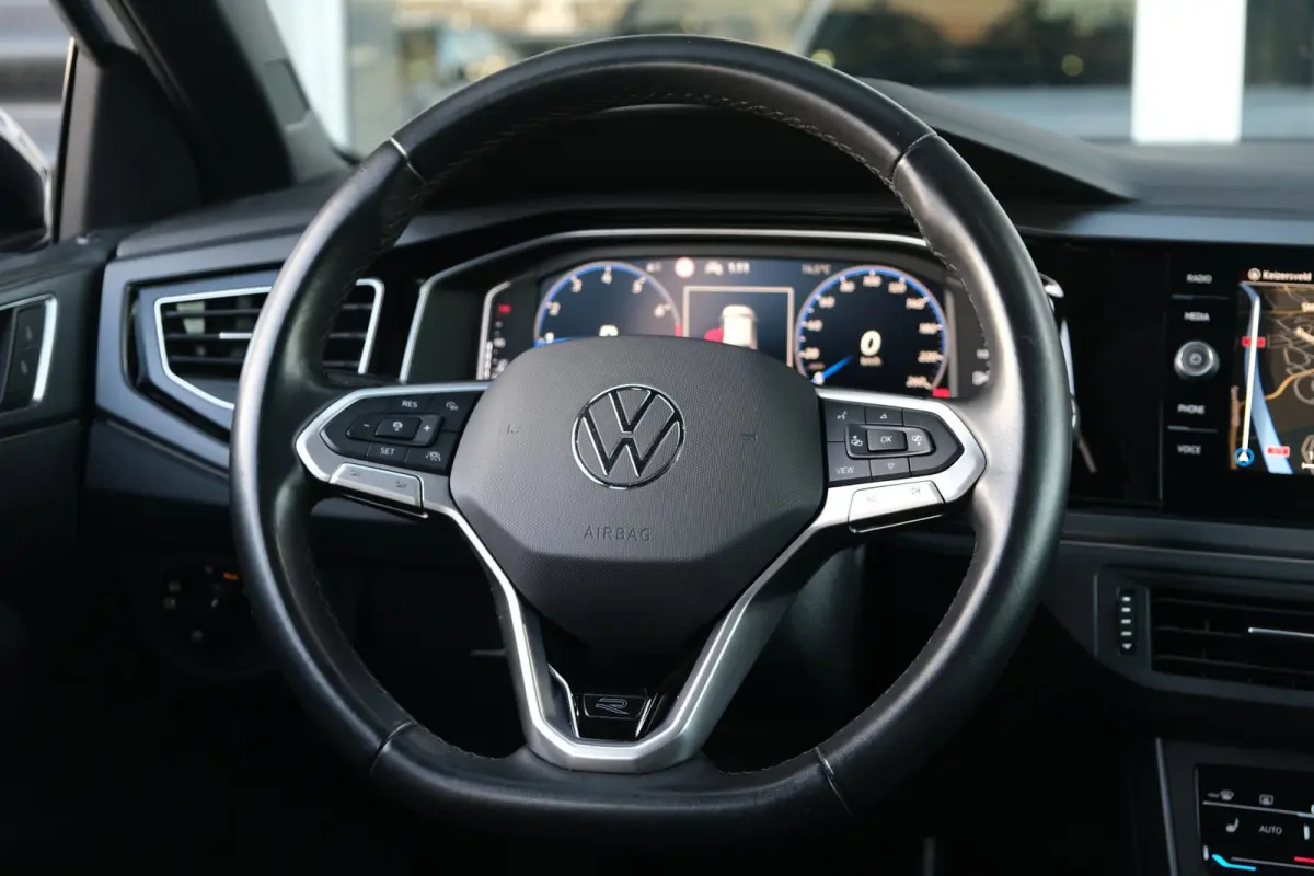 1.0 TSI 2x R-Line 110PK DSG Pano IQ Matrix Cam Navi ACC Virtual