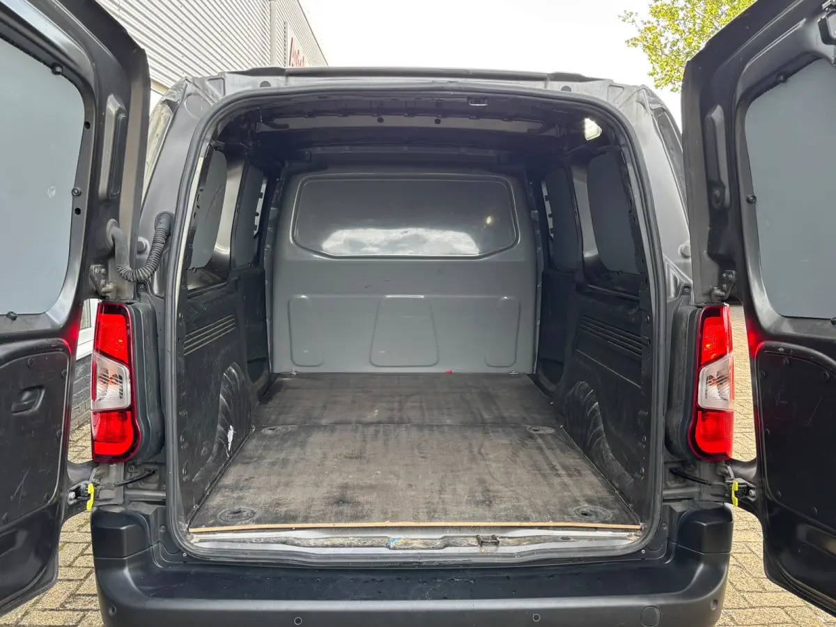 1.5 D-4D Live | Automaat | Apple Carplay | Parkeersensoren | Dubbele Schuifedur