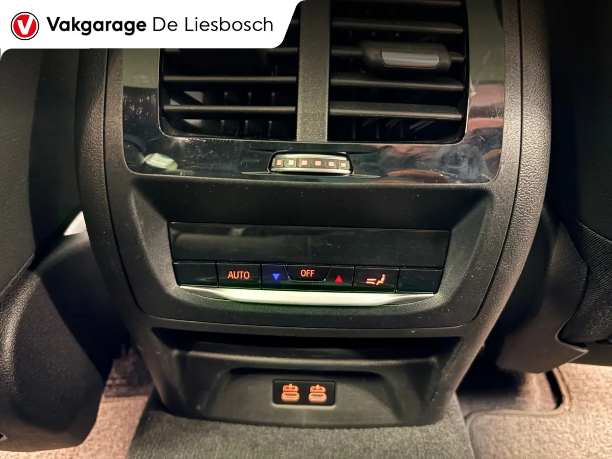High Executive 80 kWh / Panoramadak / trekhaak / leder / head-up