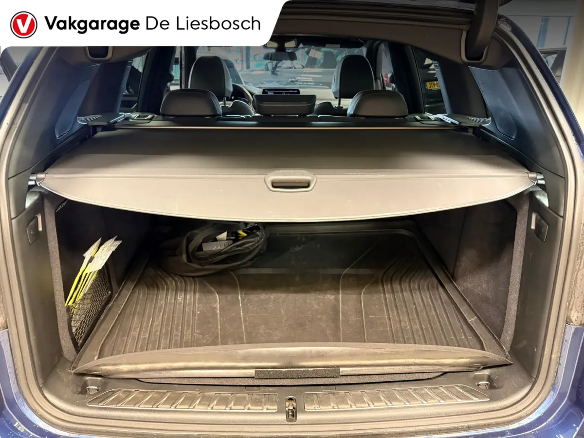 High Executive 80 kWh / Panoramadak / trekhaak / leder / head-up