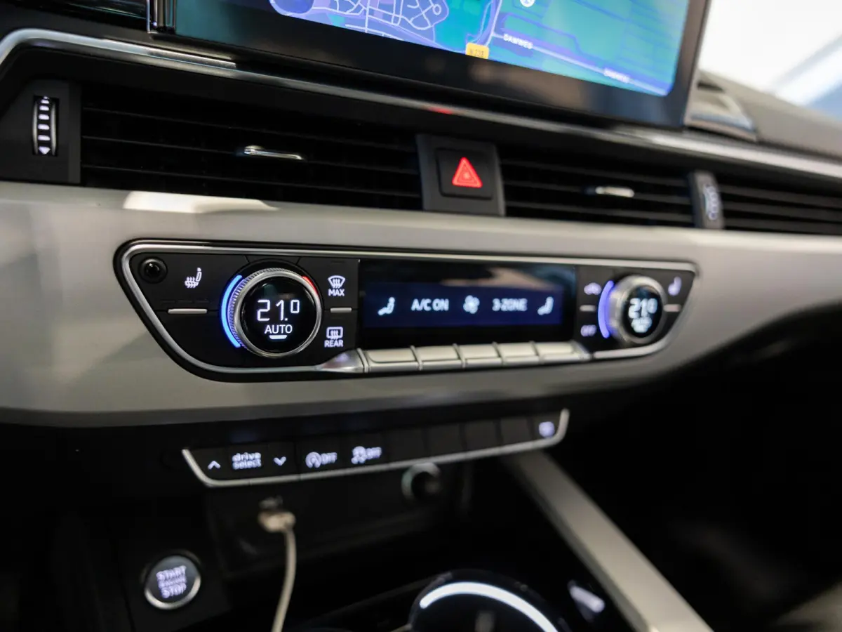 35 TFSI Advanced Edition / 150pk / Panorama dak / Leder / Stoelverwarming /