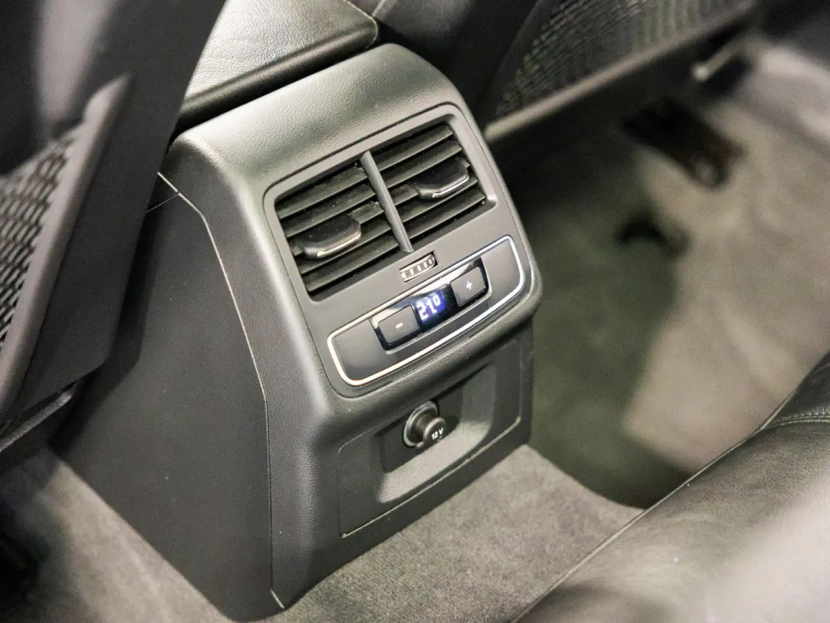 35 TFSI Advanced Edition / 150pk / Panorama dak / Leder / Stoelverwarming /