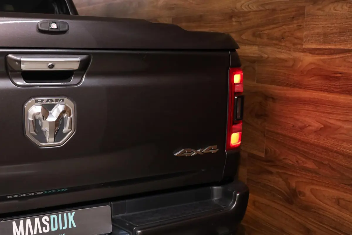 1500 4X4 5.7 V8 4x4 eTorque Limited|Pano|Ventilatie|