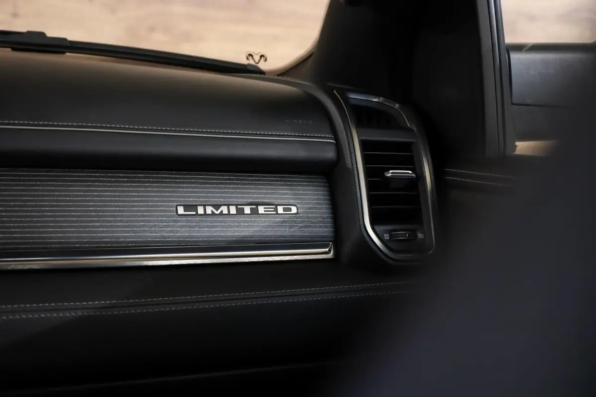 1500 4X4 5.7 V8 4x4 eTorque Limited|Pano|Ventilatie|