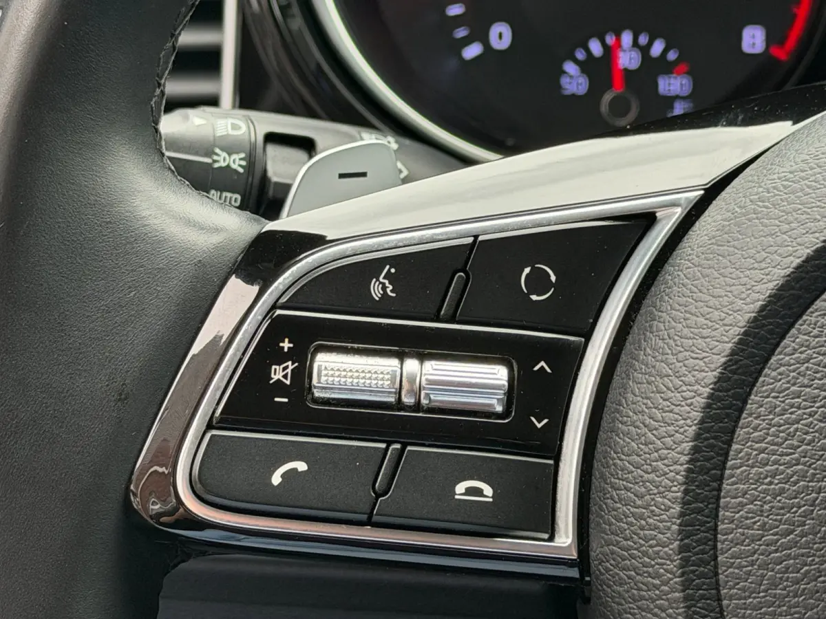 1.5 T-GDi Automaat LED Camera Lane Carplay Navi DAB