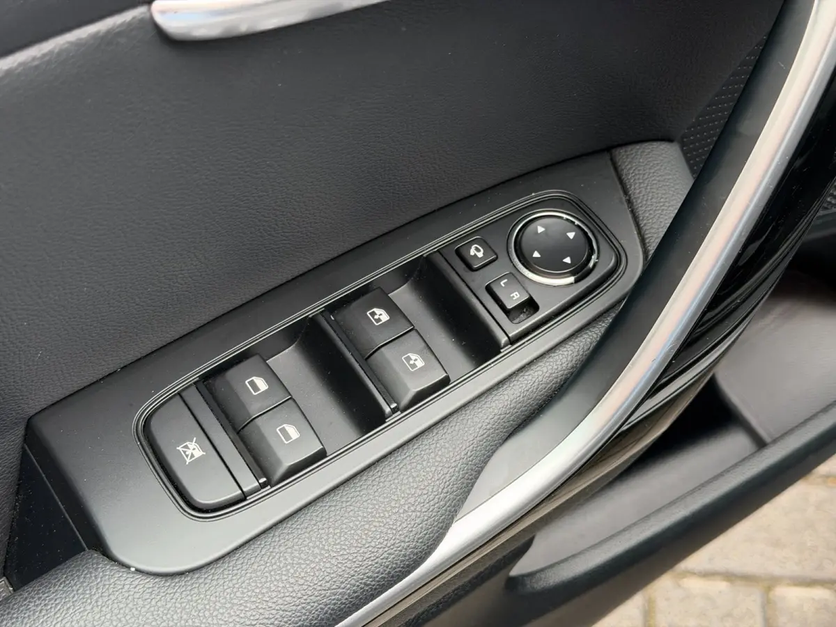 1.5 T-GDi Automaat LED Camera Lane Carplay Navi DAB