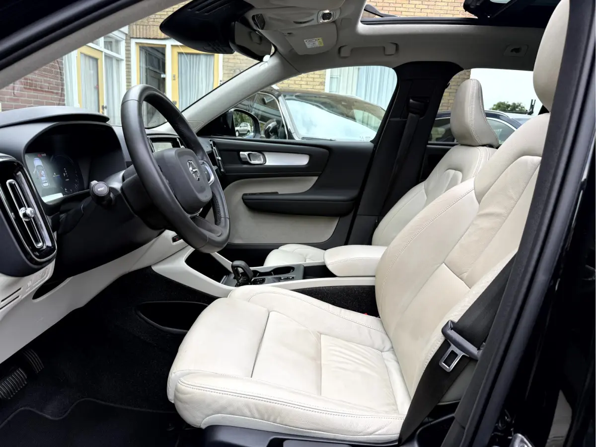 1.5 T4 Inscription Panoramadak, Leer, 18''Lmv