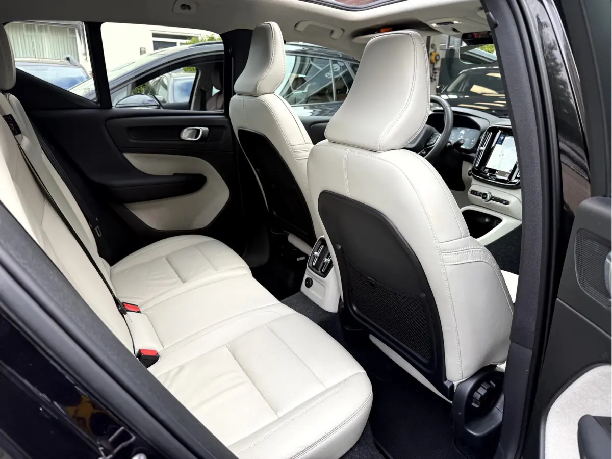 1.5 T4 Inscription Panoramadak, Leer, 18''Lmv