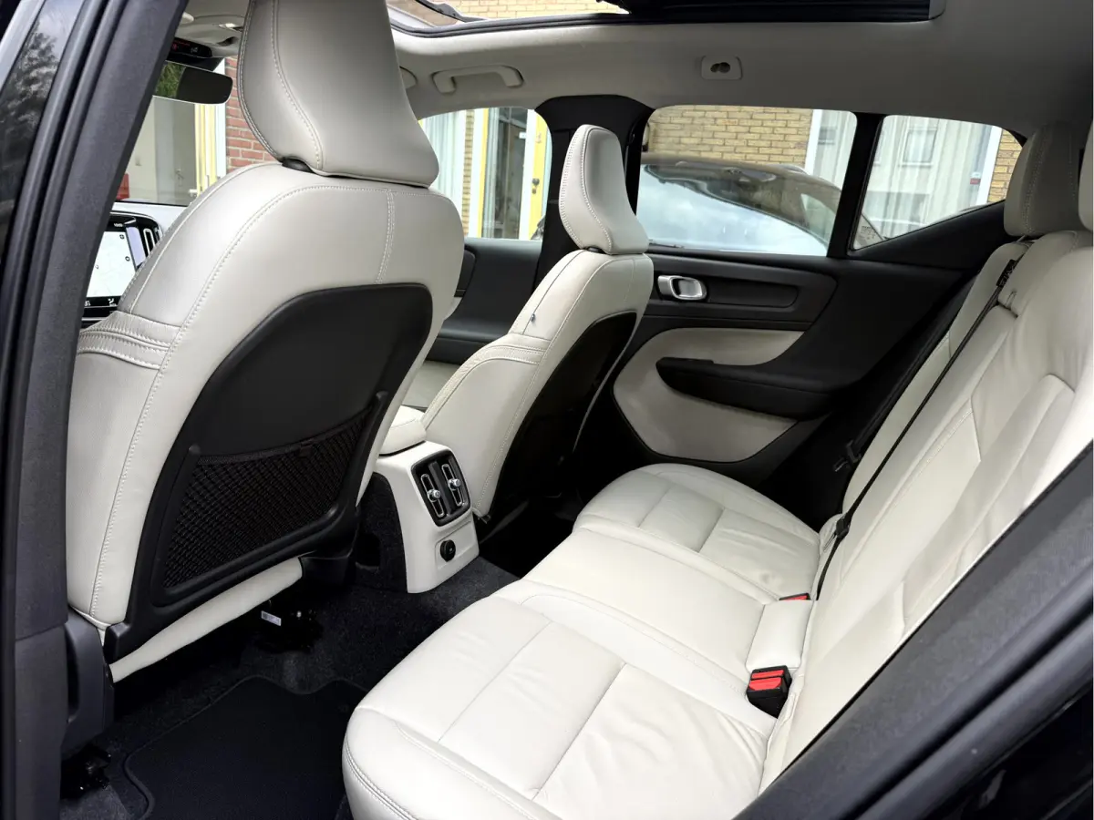 1.5 T4 Inscription Panoramadak, Leer, 18''Lmv