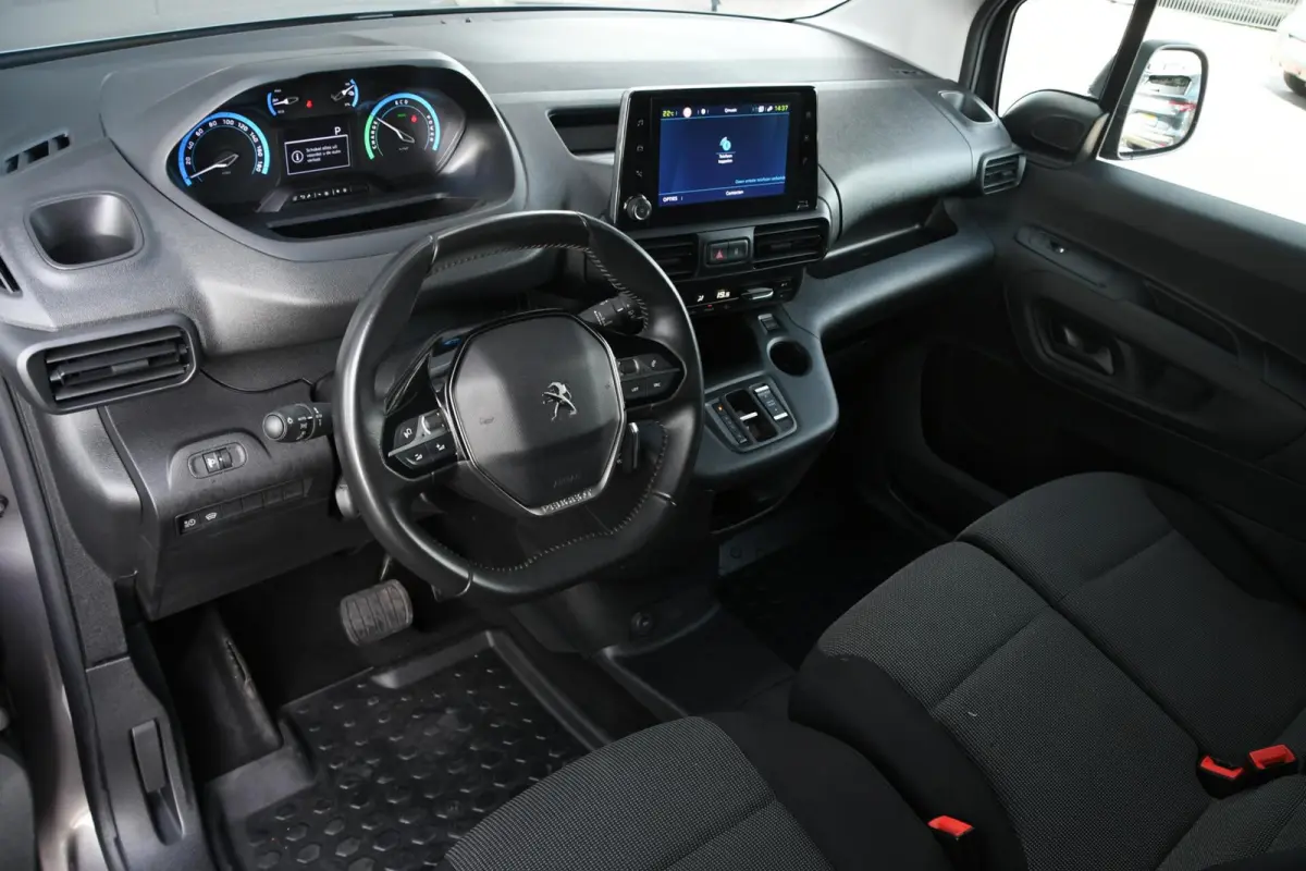 136 L2 50 kWh | SOH 100%