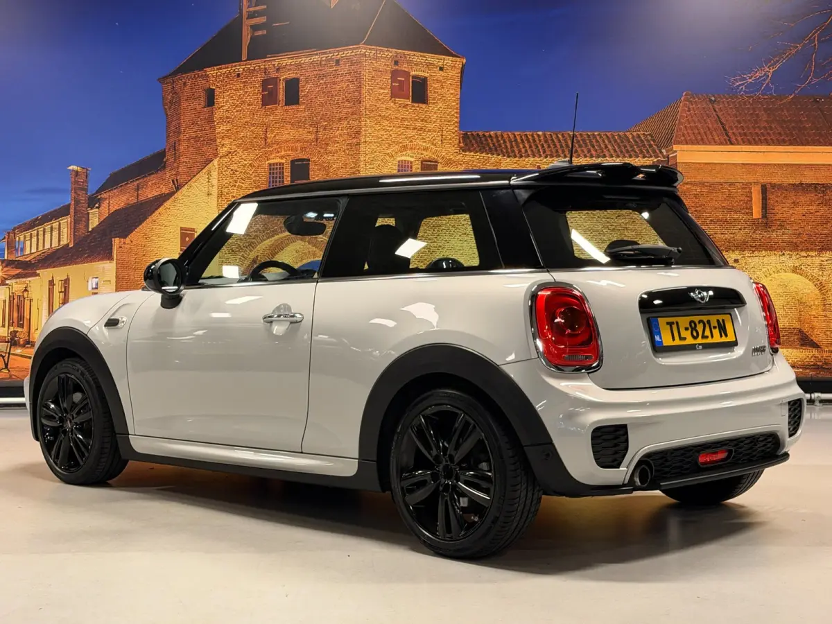 1.5 Chili Serious Business JCW Automaat Navi LED PDC