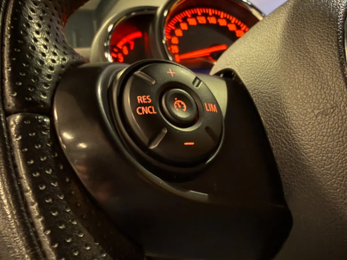 1.5 Chili Serious Business JCW Automaat Navi LED PDC