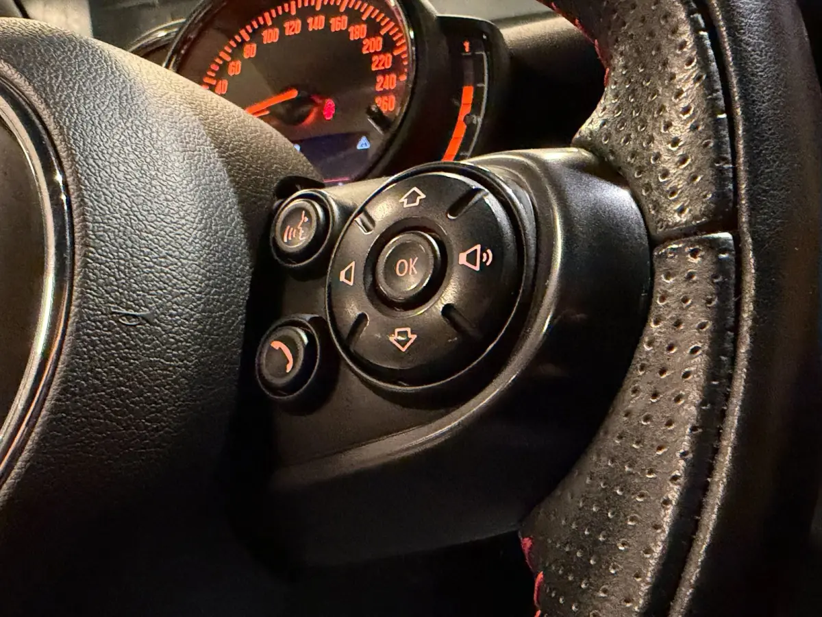 1.5 Chili Serious Business JCW Automaat Navi LED PDC