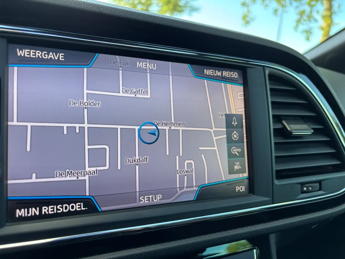 2.0 TDI FR Business Intense | Trekhaak | Pano | Apple Carplay | Sfeerverlichting