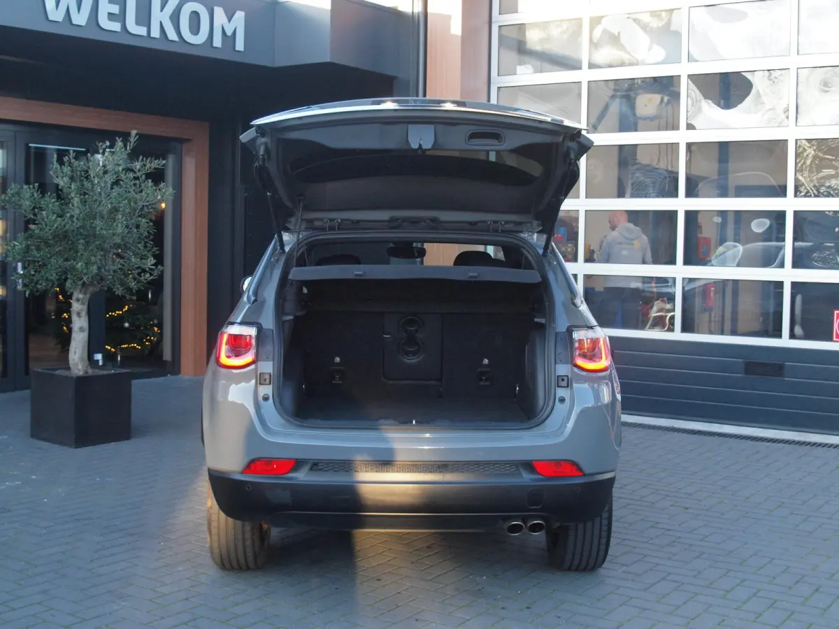 1.3T S | Camera | Cruise Control | Alpine Audio | Automaat |