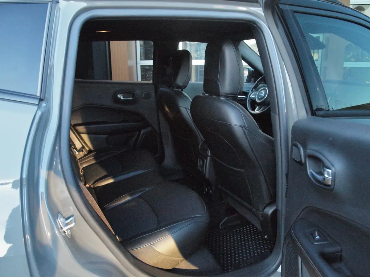 1.3T S | Camera | Cruise Control | Alpine Audio | Automaat |
