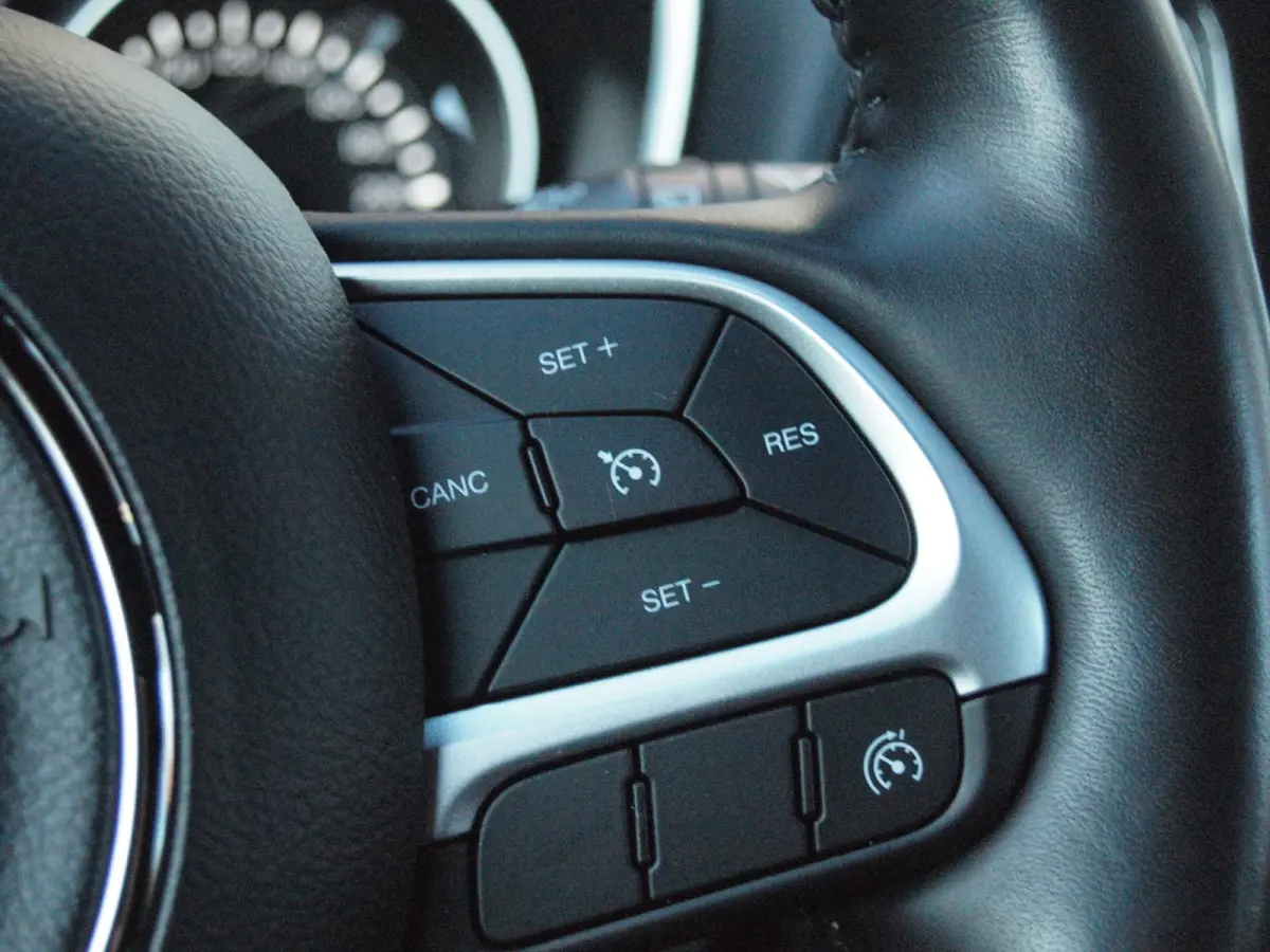 1.3T S | Camera | Cruise Control | Alpine Audio | Automaat |