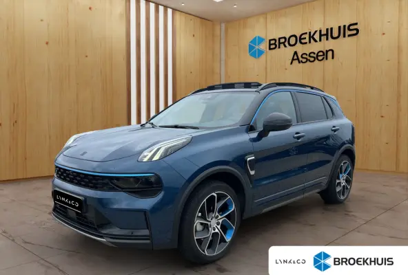 1.5 | BLIS | 360 Camera | Panoramadak | Keyless Start / Entry | Voorstoelen Verwarmd |