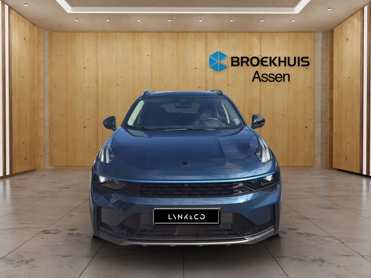 1.5 | BLIS | 360 Camera | Panoramadak | Keyless Start / Entry | Voorstoelen Verwarmd |