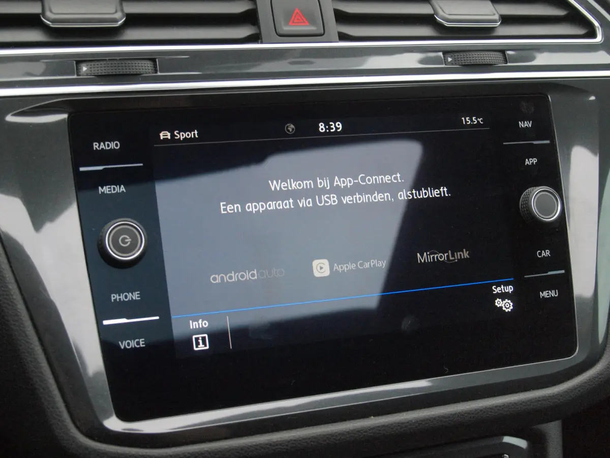 1.5 TSI Highline Business R 7p. | Panoramadak | Trekhaak | Camera | Sfeerverlichting | Apple Carplay | NL-Auto |