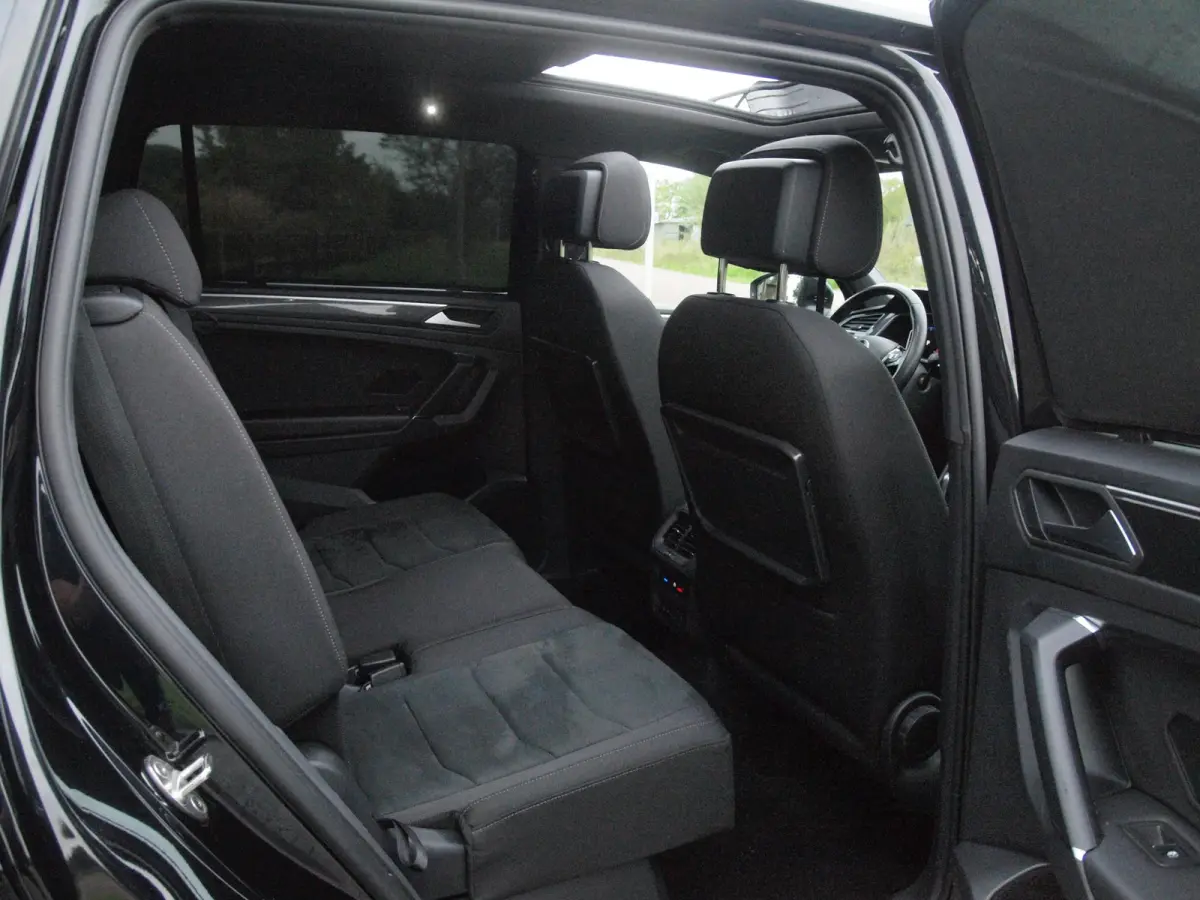 1.5 TSI Highline Business R 7p. | Panoramadak | Trekhaak | Camera | Sfeerverlichting | Apple Carplay | NL-Auto |