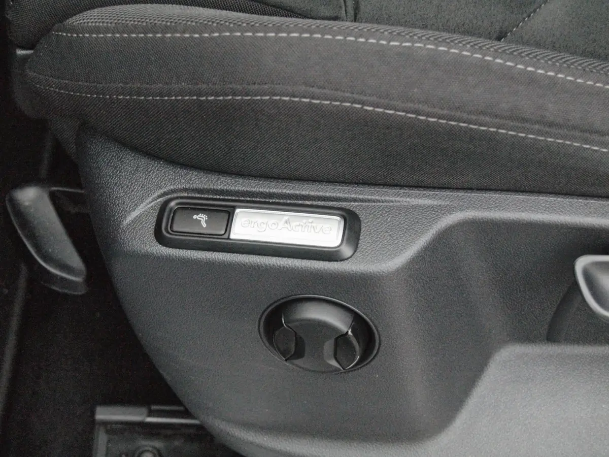 1.5 TSI Highline Business R 7p. | Panoramadak | Trekhaak | Camera | Sfeerverlichting | Apple Carplay | NL-Auto |