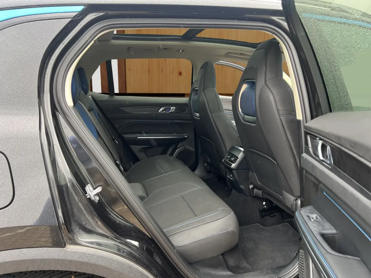 1.5 | BLIS | 360 Camera | Stoelverwarming | Memory Stoelen | Panoramadak | Keyless Start / Entry |