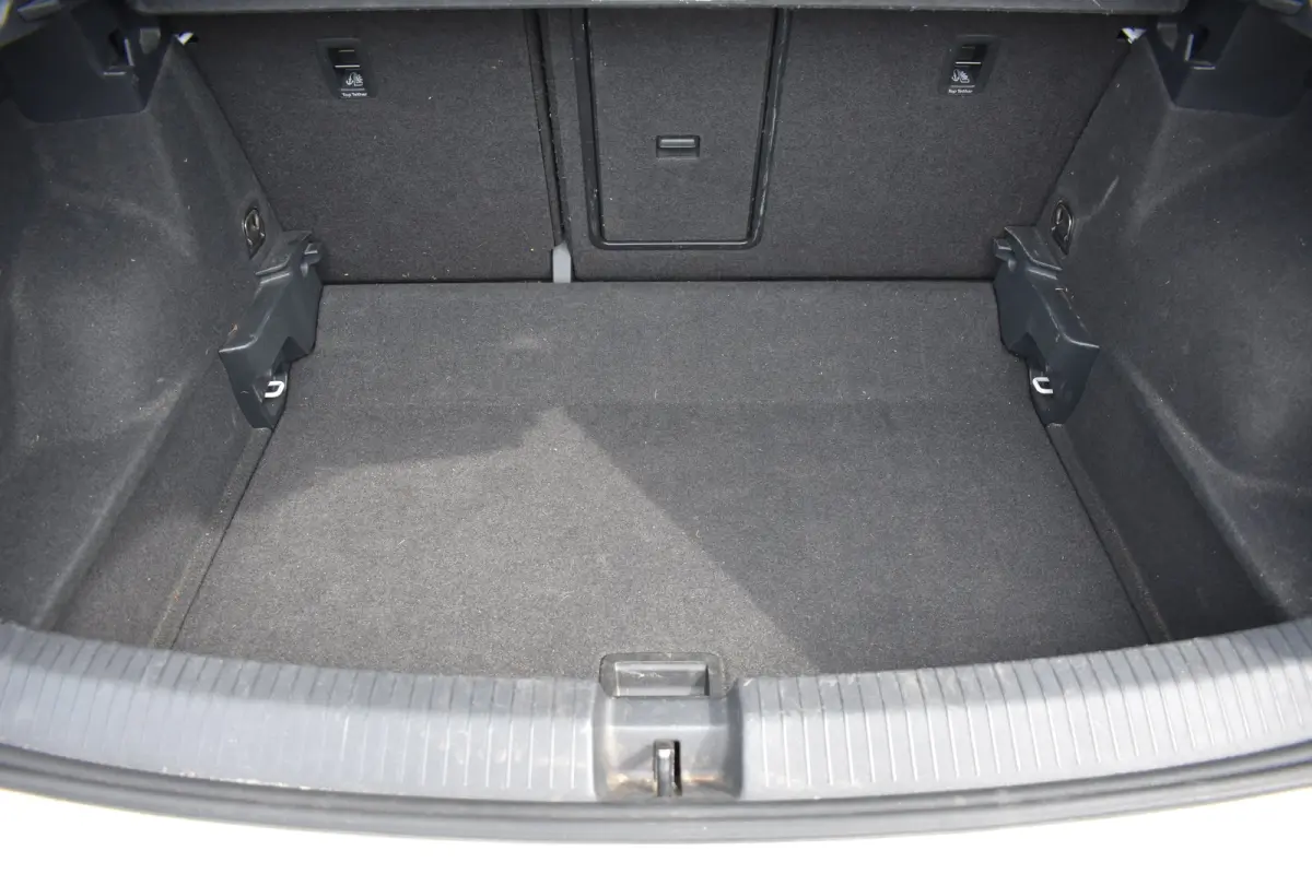 1.5 TSI 150PK Sport Business R DSG | PANORAMADAK | CAMERA | STOELVERW. | NAVIGATIE | ADAPT. CRUISE | ELEKT. KLEP | DAB+