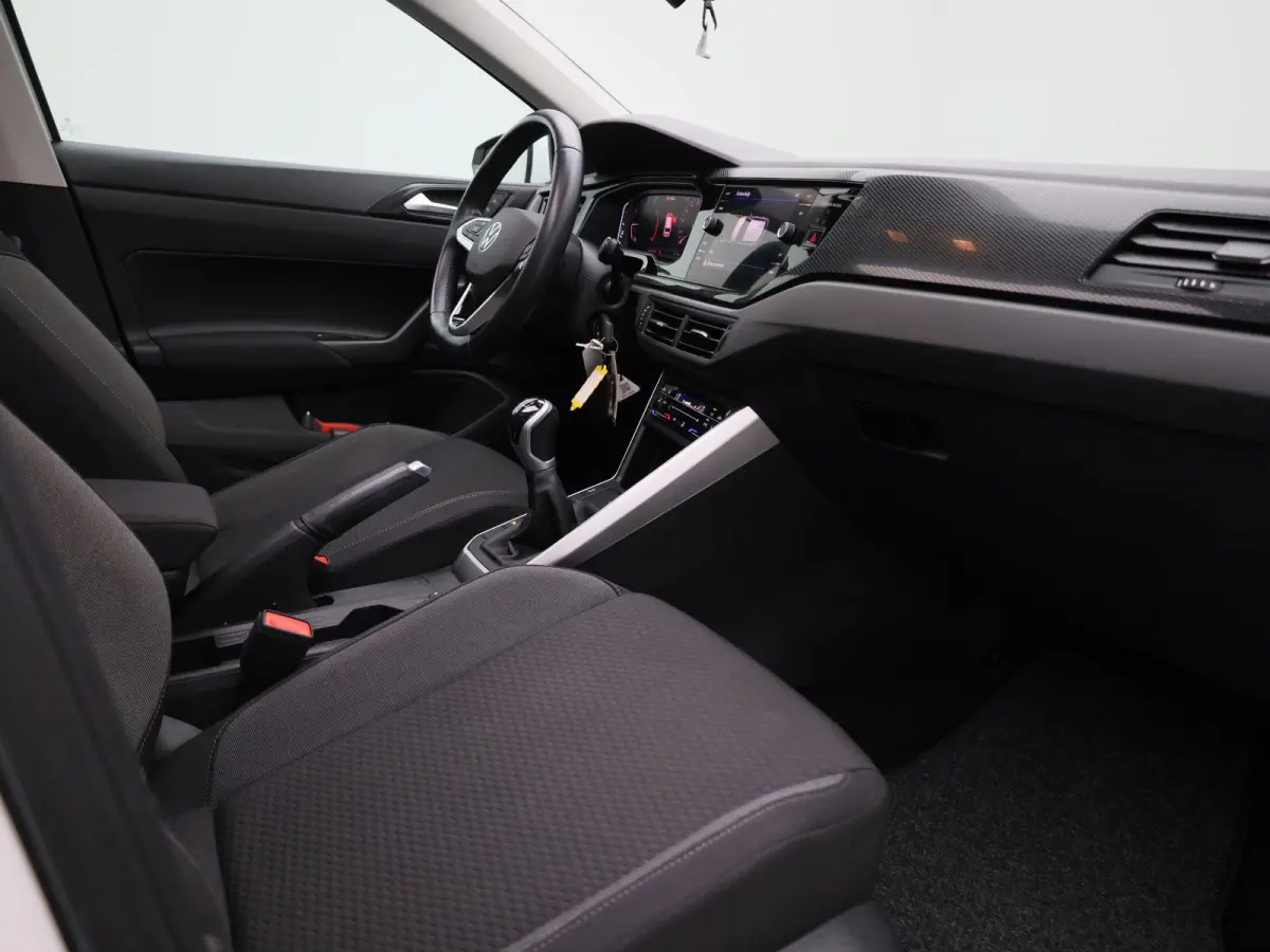 1.0 TSI Life Business 95 PK | Panoramadak | Navigatie | Climate Control | Stoelverwarming | LED Matrix | Parkeersensoren | Apple Carplay | Android Auto | Adaptive Cruise Control |