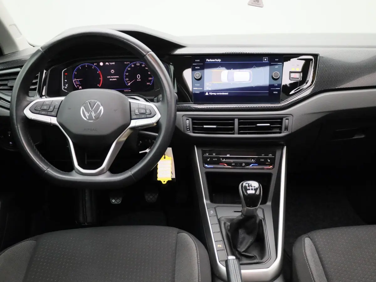 1.0 TSI Life Business 95 PK | Panoramadak | Navigatie | Climate Control | Stoelverwarming | LED Matrix | Parkeersensoren | Apple Carplay | Android Auto | Adaptive Cruise Control |