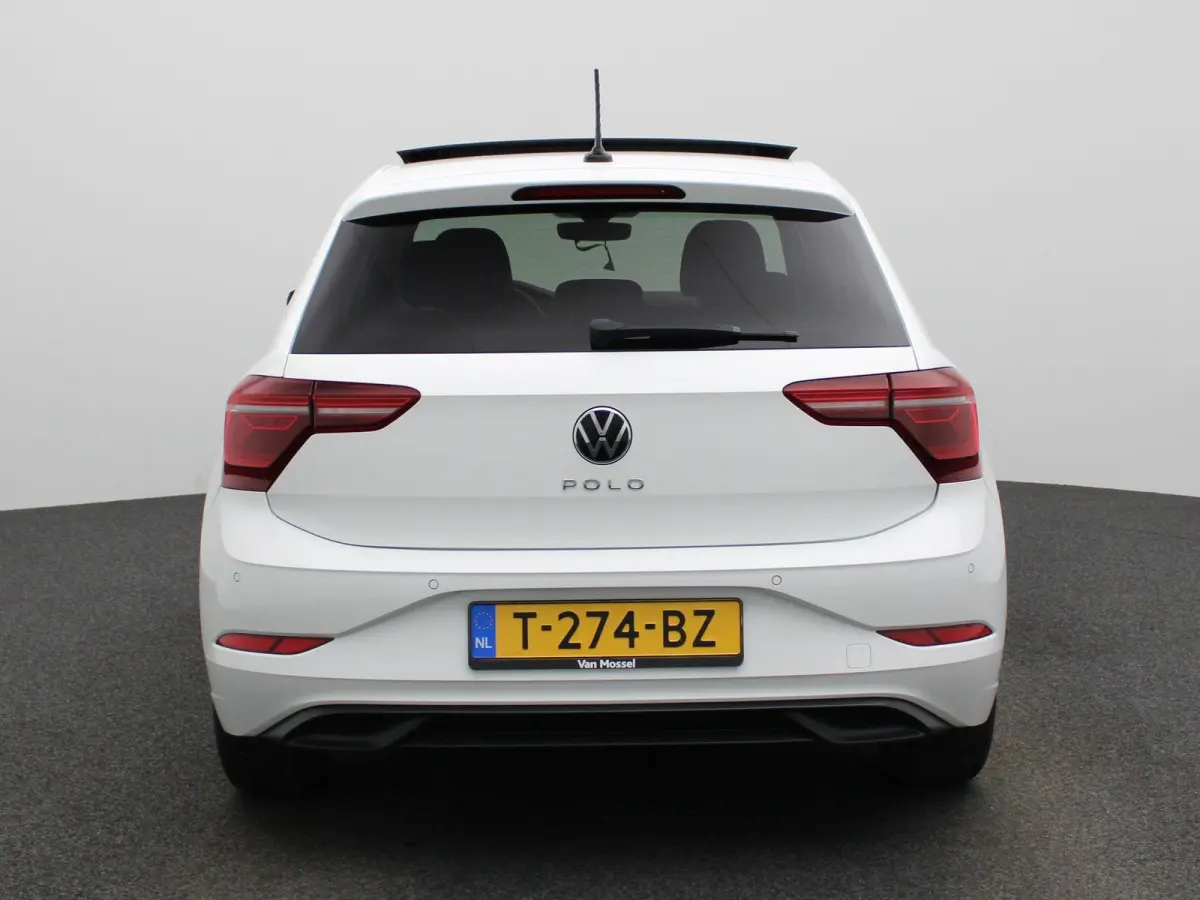 1.0 TSI Life Business 95 PK | Panoramadak | Navigatie | Climate Control | Stoelverwarming | LED Matrix | Parkeersensoren | Apple Carplay | Android Auto | Adaptive Cruise Control |