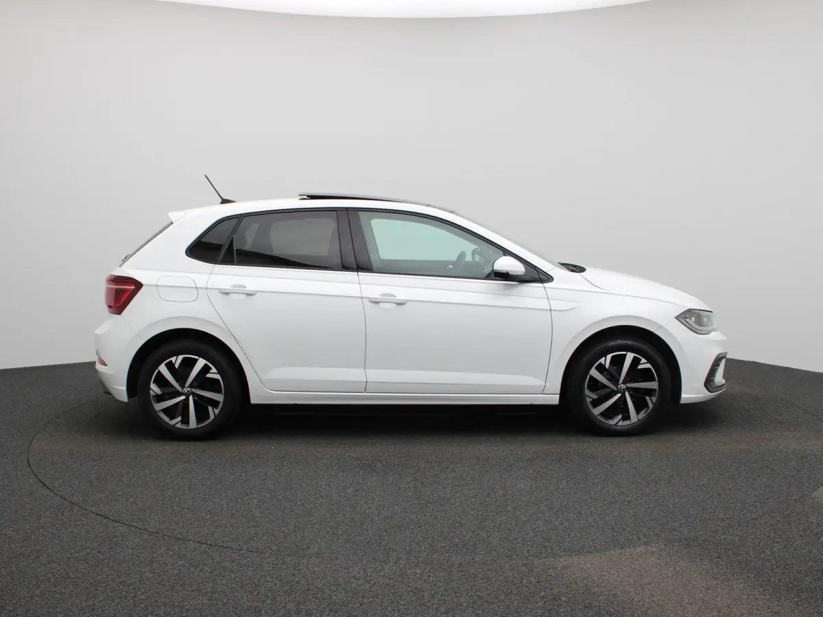 1.0 TSI Life Business 95 PK | Panoramadak | Navigatie | Climate Control | Stoelverwarming | LED Matrix | Parkeersensoren | Apple Carplay | Android Auto | Adaptive Cruise Control |