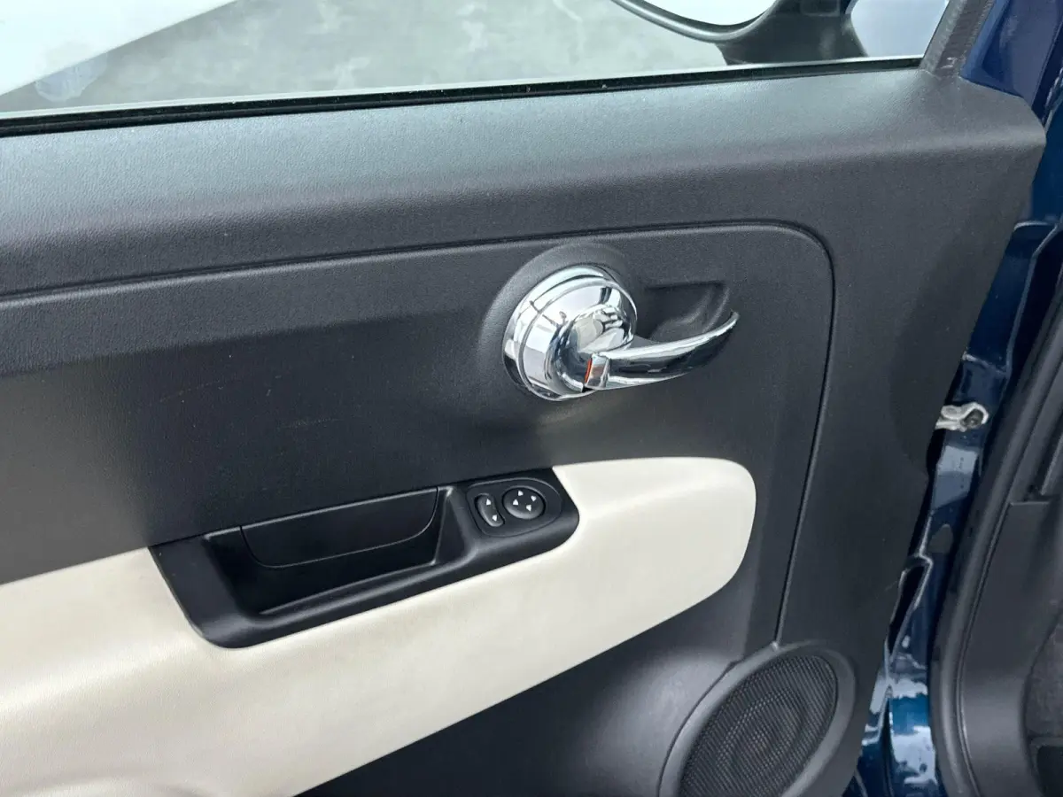 0.9 TwinAir Turbo Lounge | Navigatie | Parkeersensoren Achter | Cruise Control |