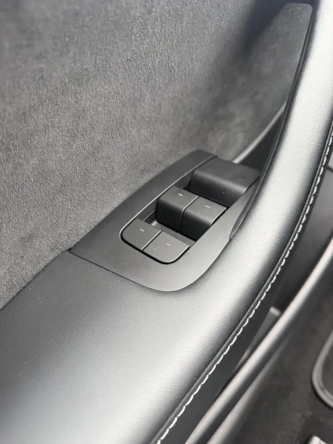 Long Range AWD 75 kWh