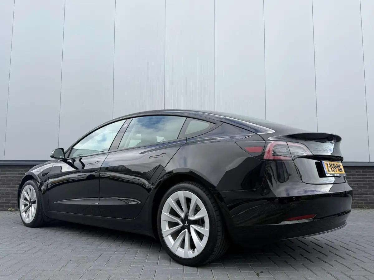 Long Range AWD 75 kWh