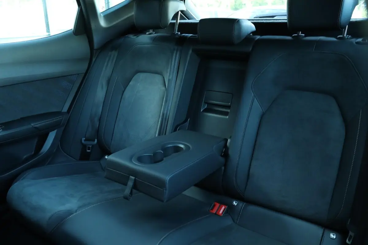 1.5 TSI e-Hybrid VZ Extreme / 272PK / Vol Opties! / Pano / Trekhaak / Sennheiser / 19"!