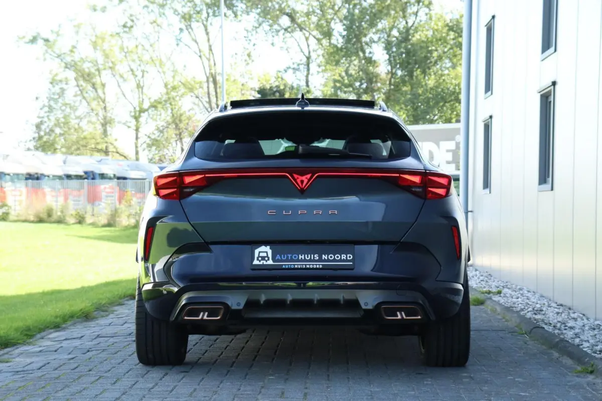 1.5 TSI e-Hybrid VZ Extreme / 272PK / Vol Opties! / Pano / Trekhaak / Sennheiser / 19"!