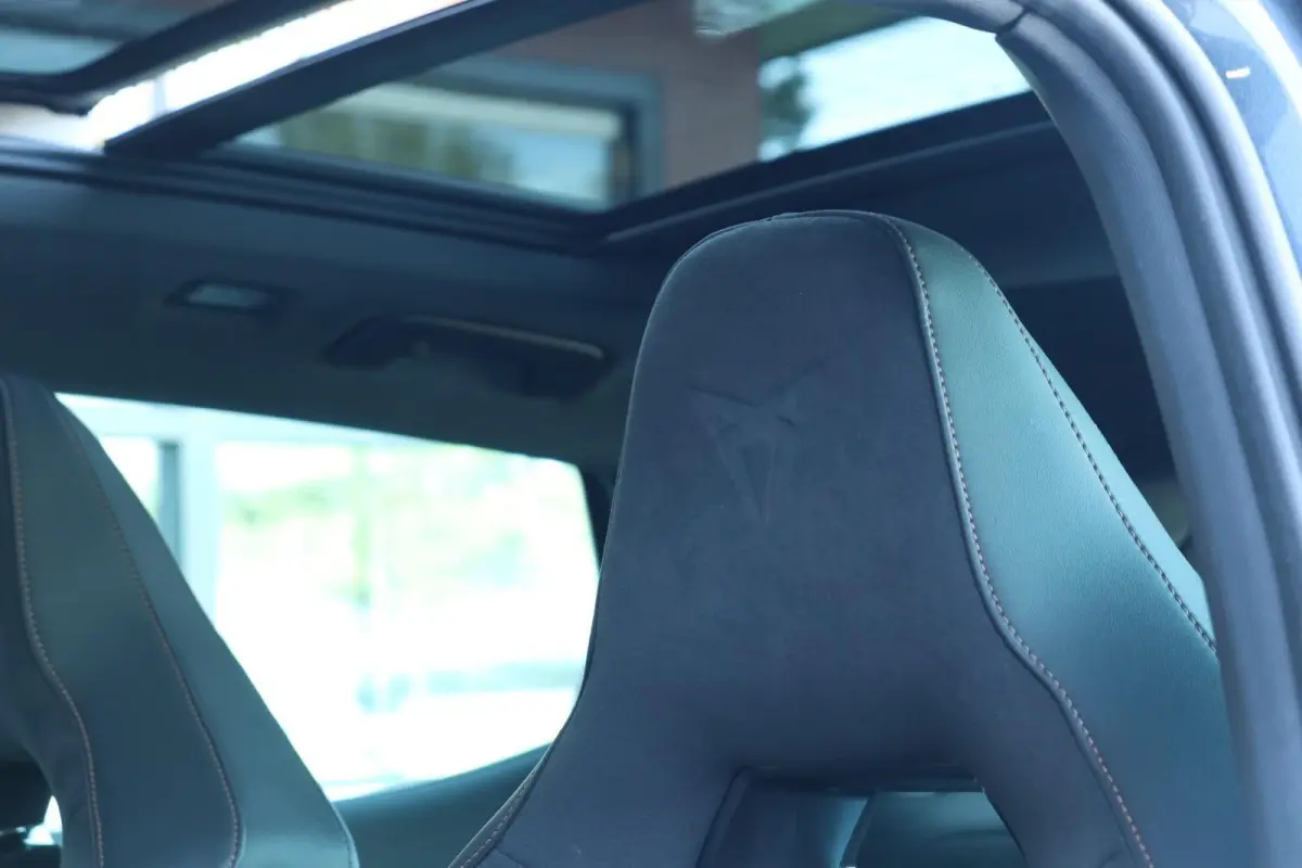 1.5 TSI e-Hybrid VZ Extreme / 272PK / Vol Opties! / Pano / Trekhaak / Sennheiser / 19"!