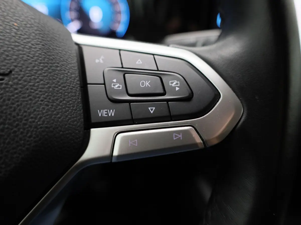 1.0 TSI 81kW Life | NAVIGATIE | CAMERA | CLIMATE CONTROL