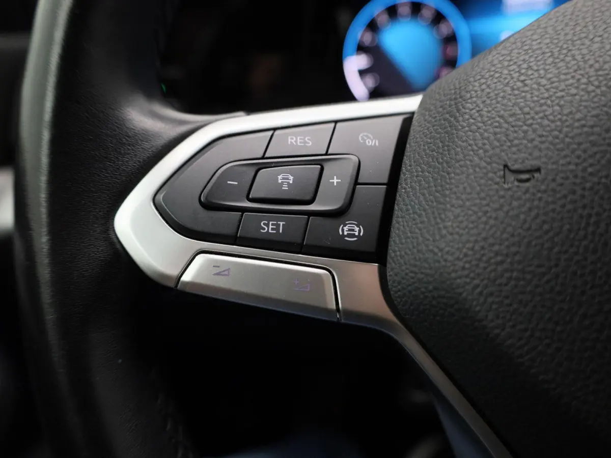 1.0 TSI 81kW Life | NAVIGATIE | CAMERA | CLIMATE CONTROL