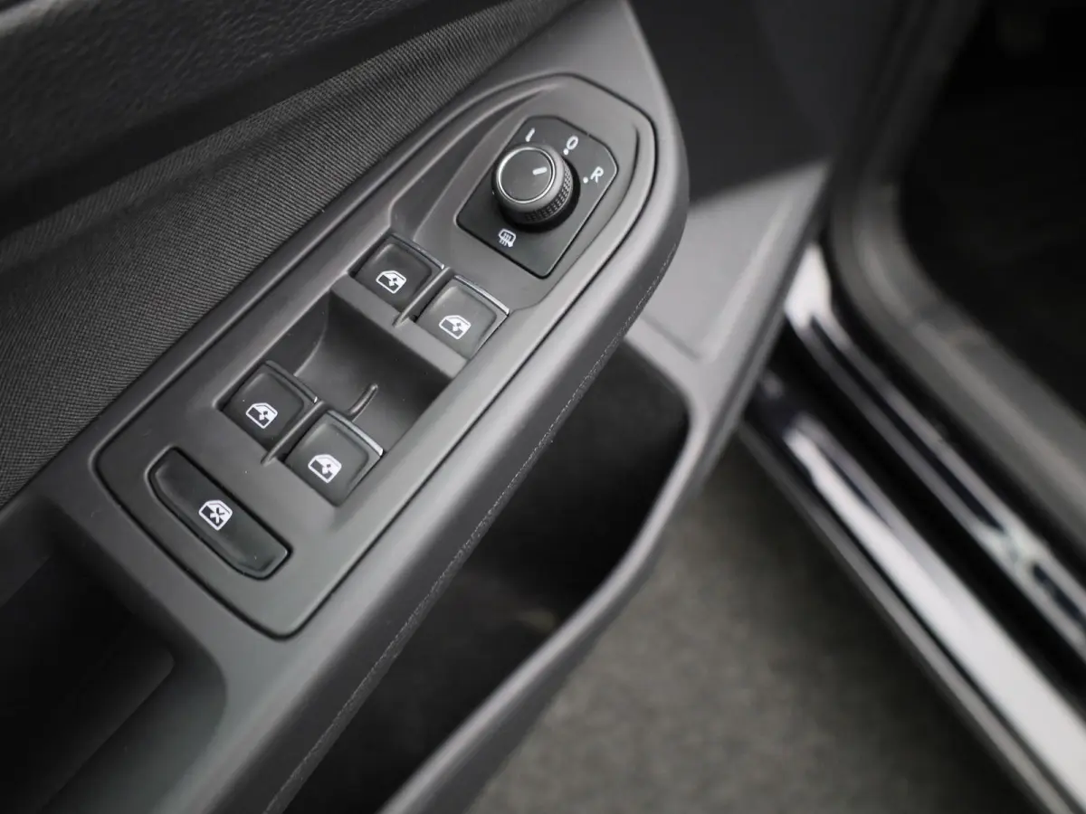 1.0 TSI 81kW Life | NAVIGATIE | CAMERA | CLIMATE CONTROL
