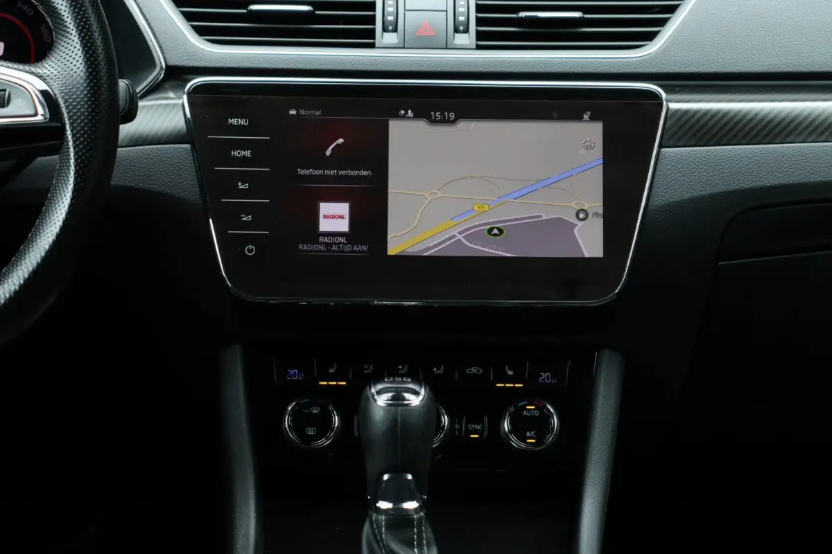 iV / 218 PK / DSG / Vol Opties! / Sportline / Black Edition / Virtual Cockpit / Camera / ACC / Trekhaak / 19"!