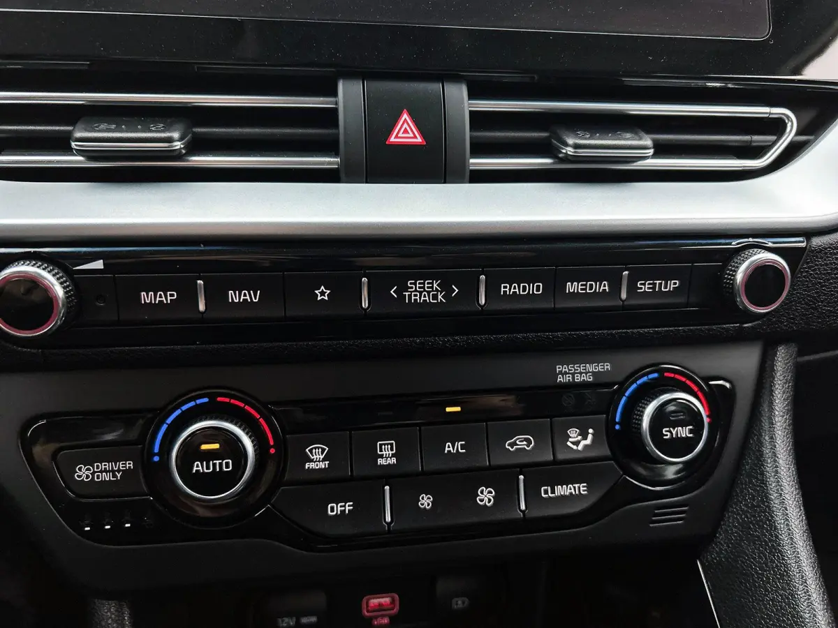 1.6 GDi PHEV DynamicPlusLine CAMERA | NAVI & CARPLAY | JBL | AD-CRUISE