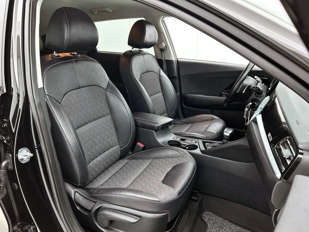 1.6 GDi PHEV DynamicPlusLine CAMERA | NAVI & CARPLAY | JBL | AD-CRUISE