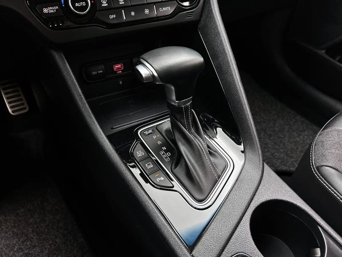 1.6 GDi PHEV DynamicPlusLine CAMERA | NAVI & CARPLAY | JBL | AD-CRUISE
