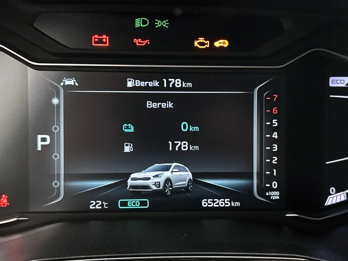 1.6 GDi PHEV DynamicPlusLine CAMERA | NAVI & CARPLAY | JBL | AD-CRUISE