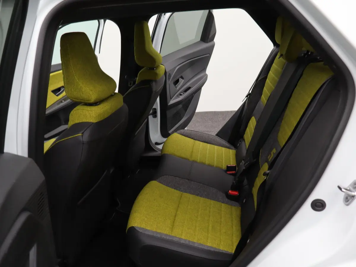 iconic cinq 150 pk comfort range | Pack Safety & Advanced Driving Assist | Harman Kardon |